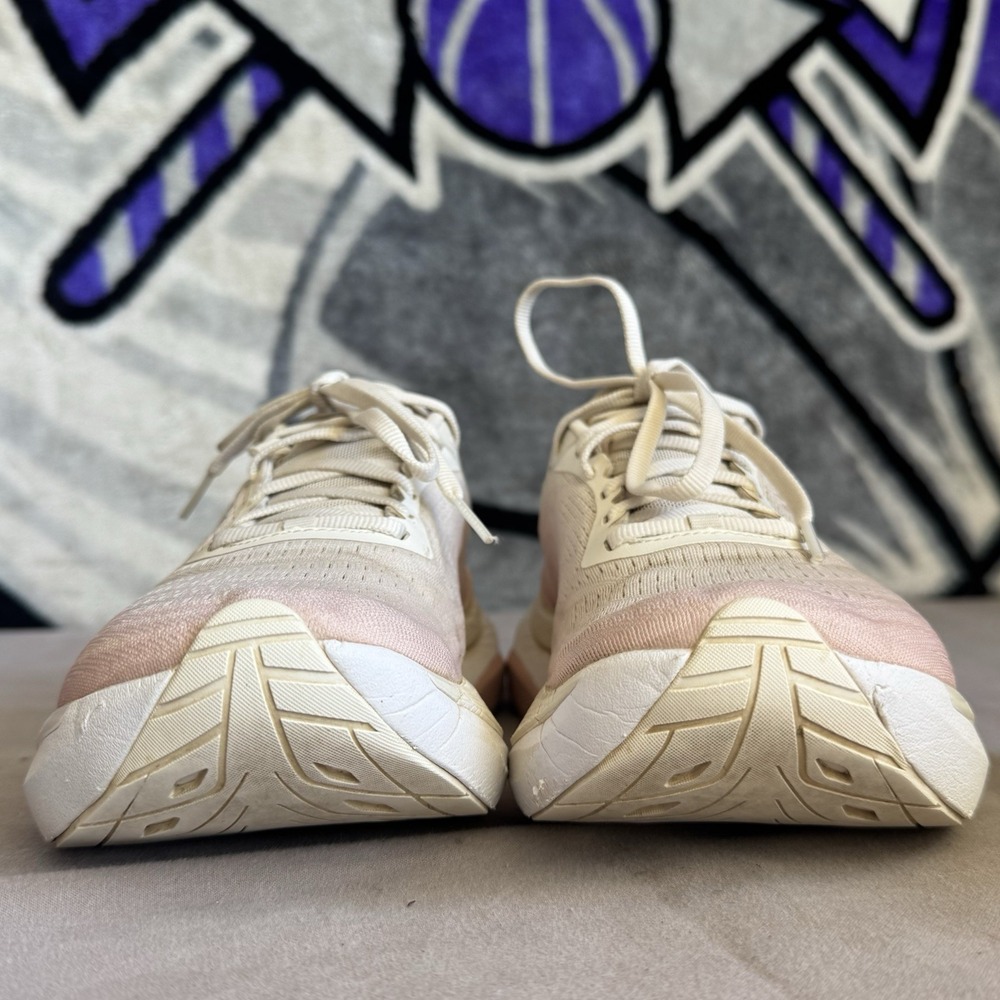Size 8.5 - Topo Aura Cream/Rose Womens Athletic Shoes‎ - Picture 4 of 10